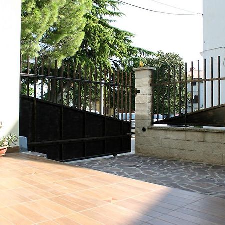 Park Apartments Izola Luaran gambar