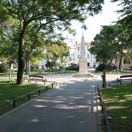 Park Apartments Izola Luaran gambar