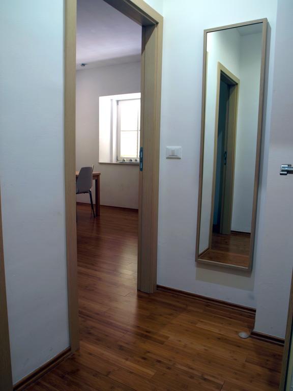 Park Apartments Izola Luaran gambar