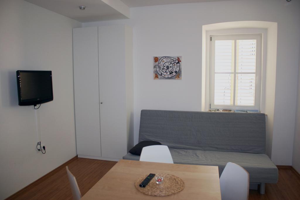 Park Apartments Izola Luaran gambar