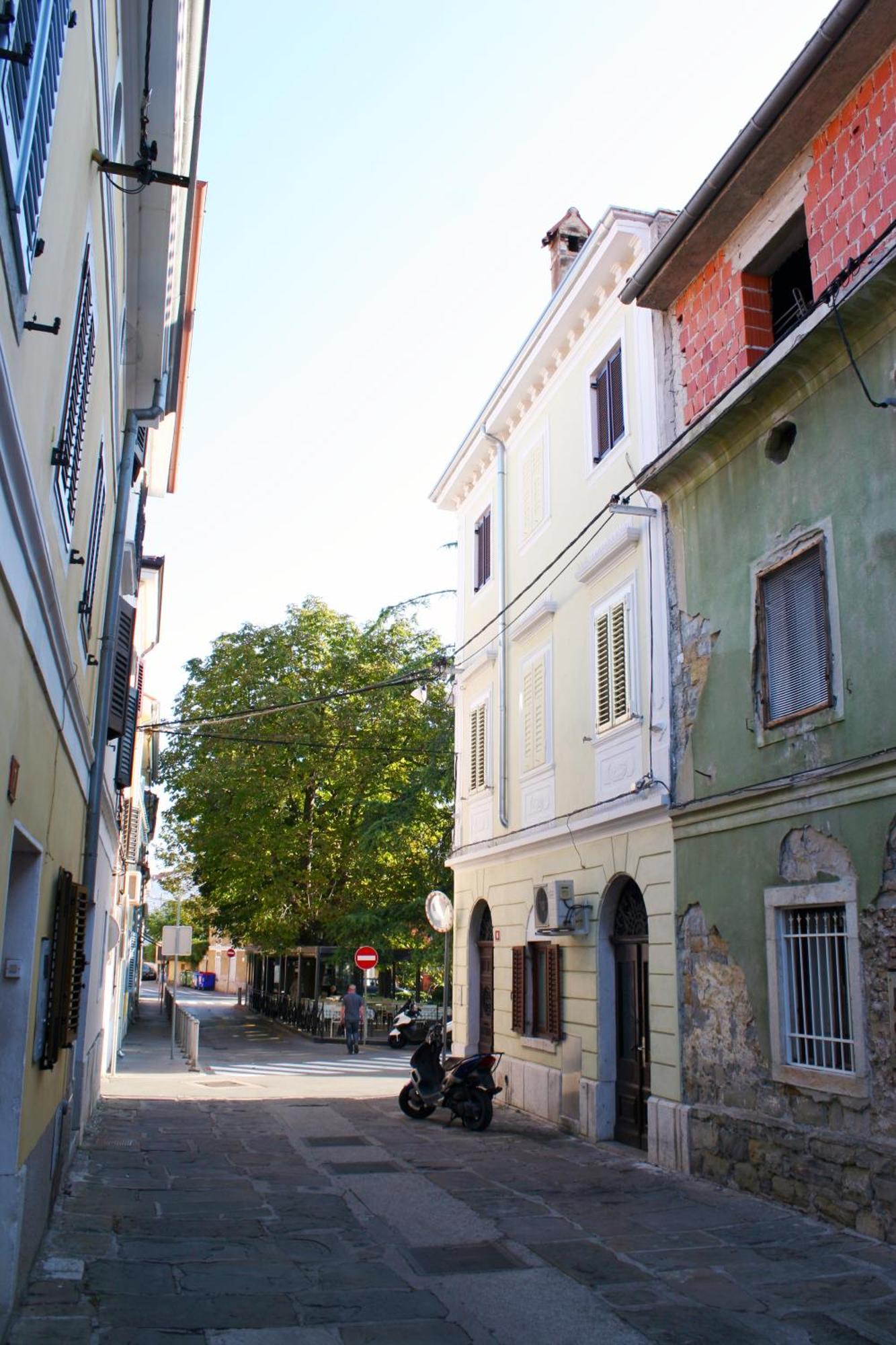 Park Apartments Izola Luaran gambar